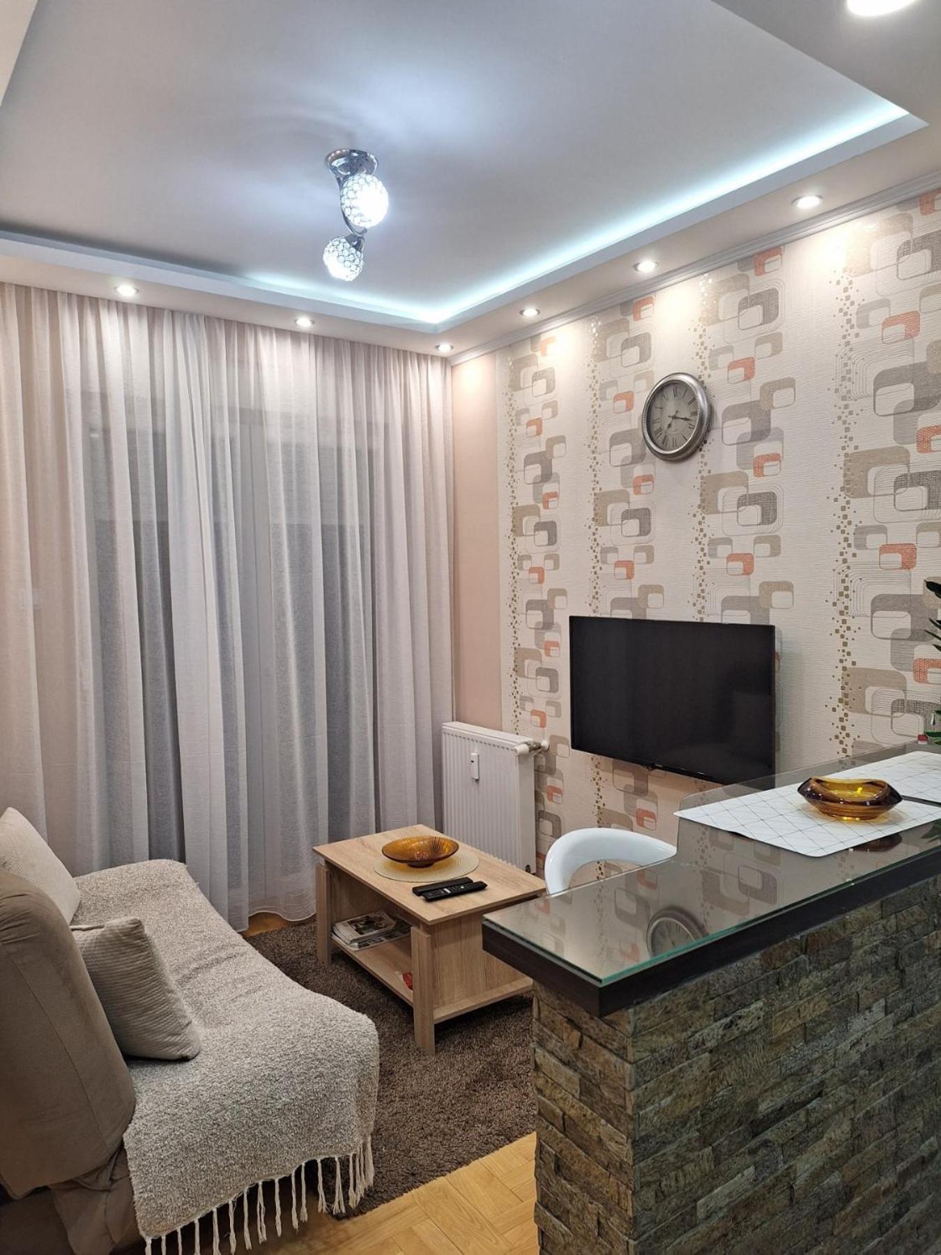 Lux Apartment Sanja 1 Subotica Eksteriør bilde