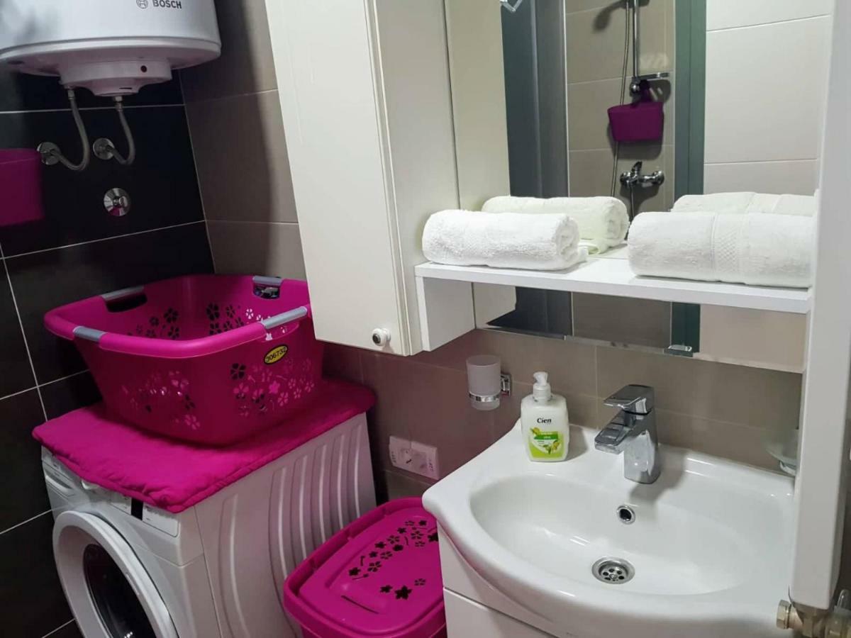 Lux Apartment Sanja 1 Subotica Eksteriør bilde